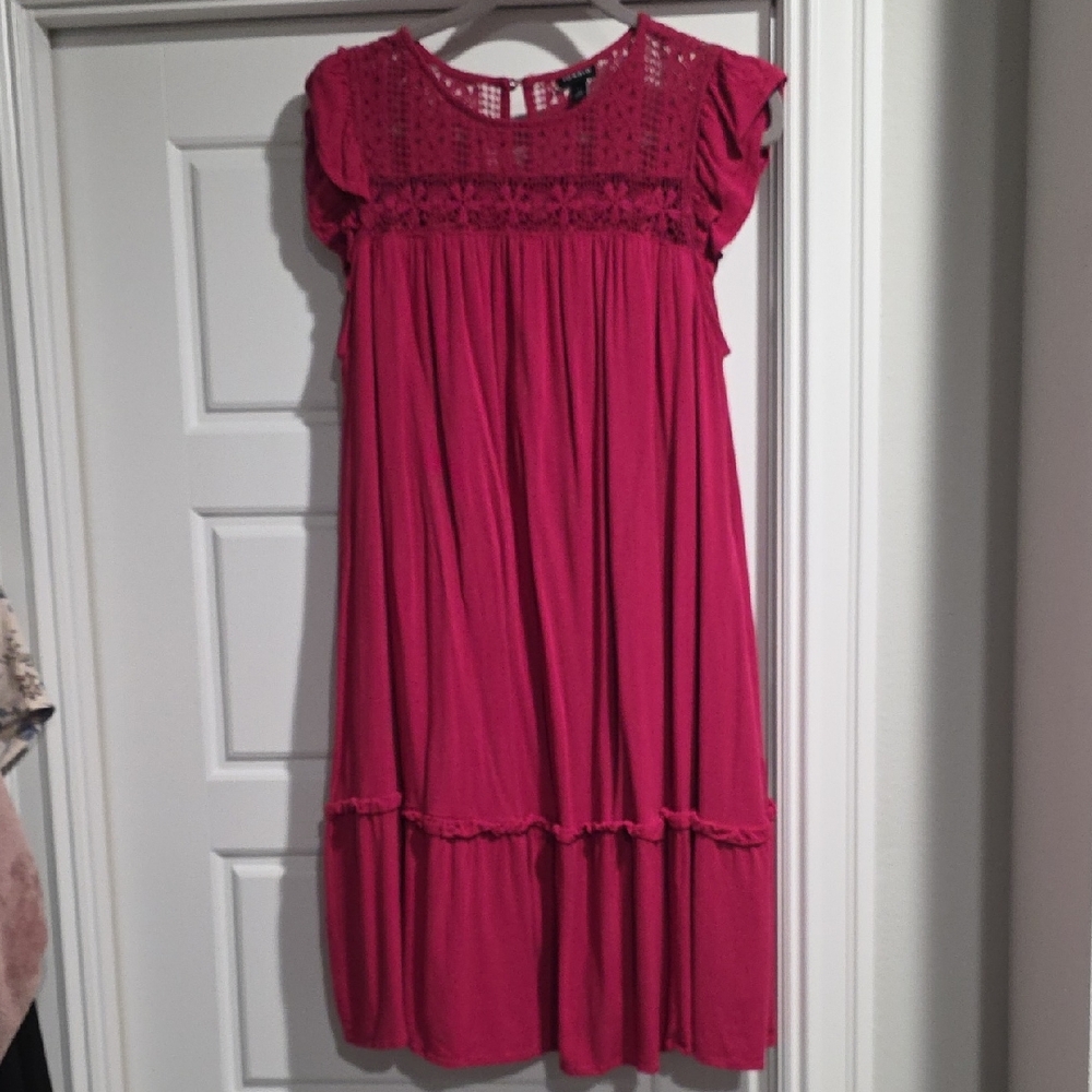 Torrid Deep Fuchsia Pink Dress with Crocheted Lace Detail Size 1(1X)